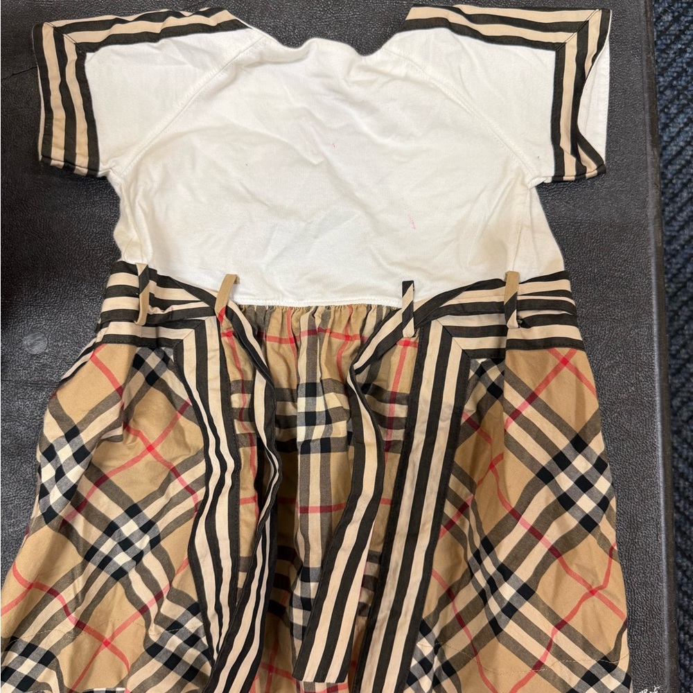Burberry White and Black Striped Garment